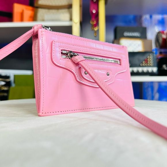 New in Box Balenciaga Pink Leather Neo Classic Wallet - Picture 5 of 14